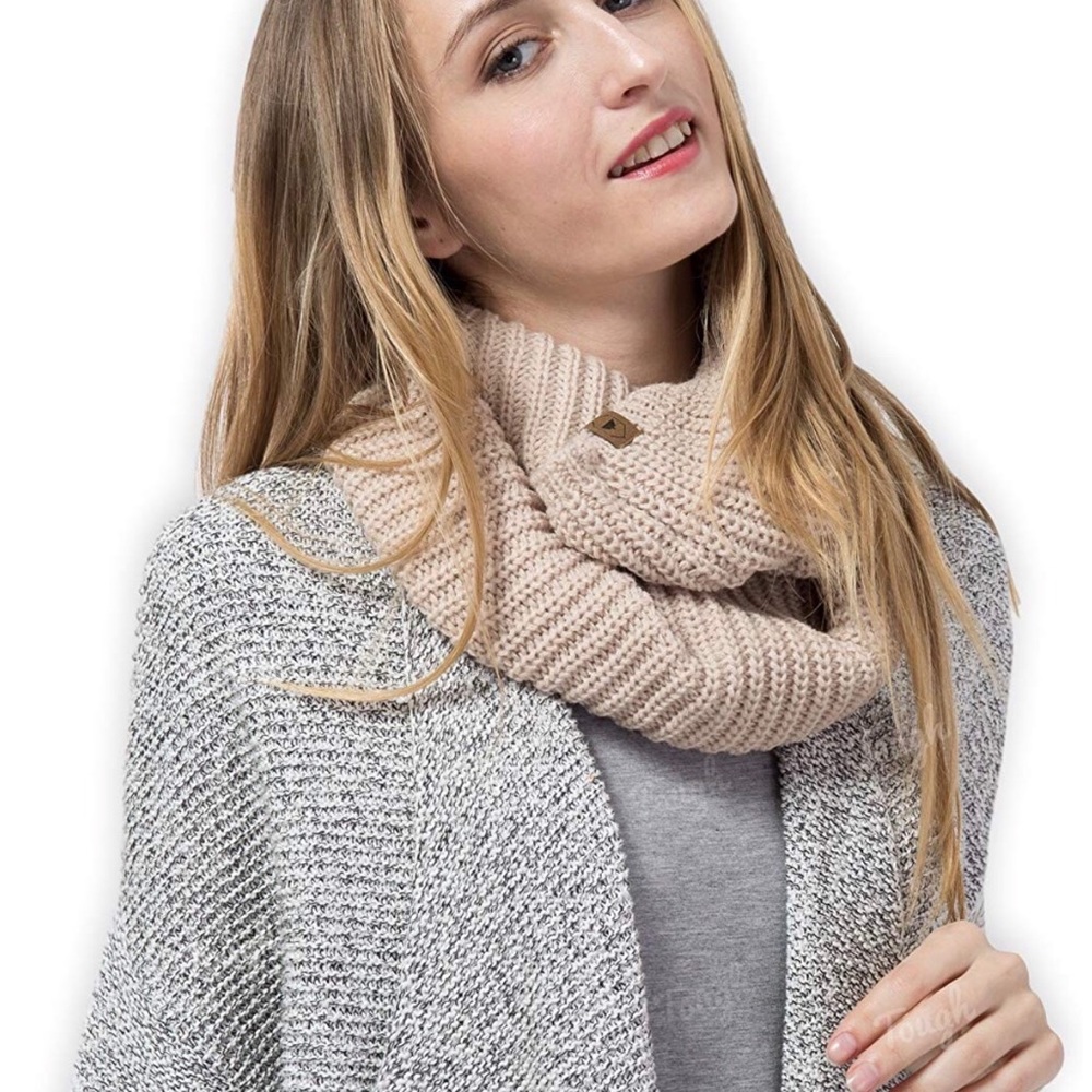 Clearance Sale💥❗️🆕 Infinity Scarf Beige